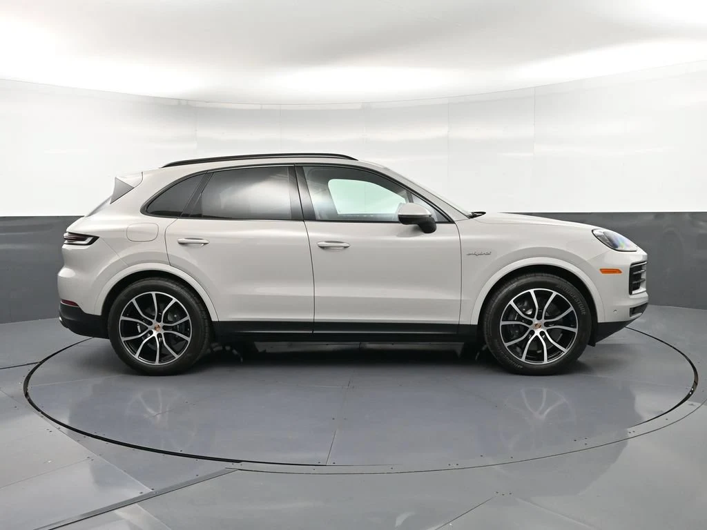 2026 Porsche Cayenne E-Hybrid for sale, exterior, Grey