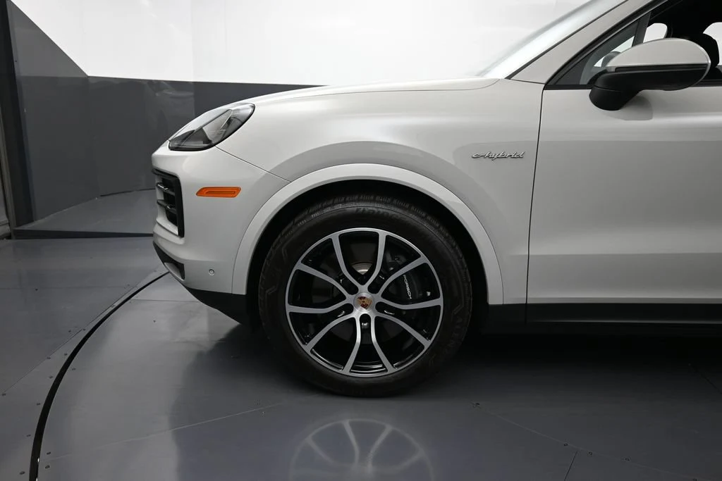 2026 Porsche Cayenne E-Hybrid for sale, exterior, Grey