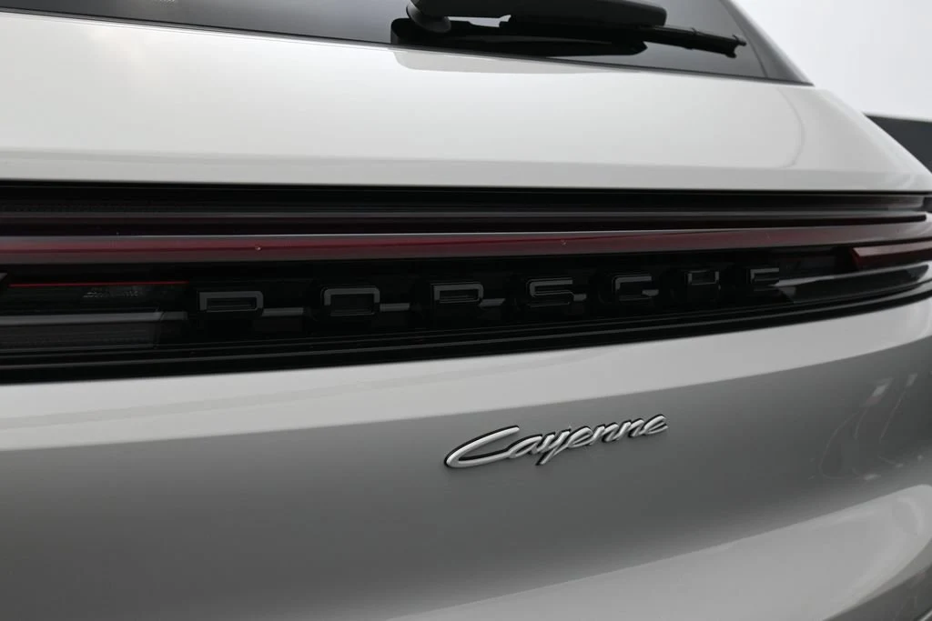 2026 Porsche Cayenne E-Hybrid for sale, photo 13 of 30