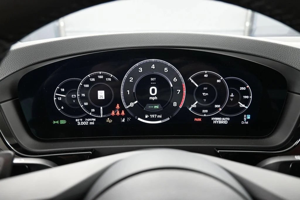 2026 Porsche Cayenne E-Hybrid interior, Black