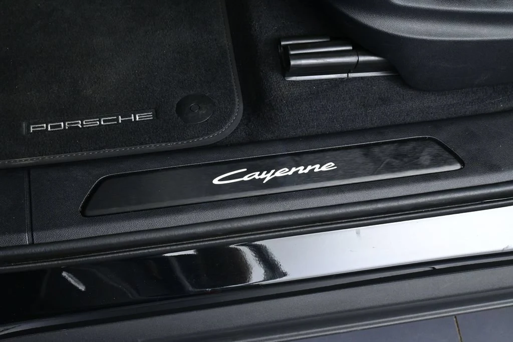2025 Porsche Cayenne E-Hybrid Coupe interior, door sill, Black