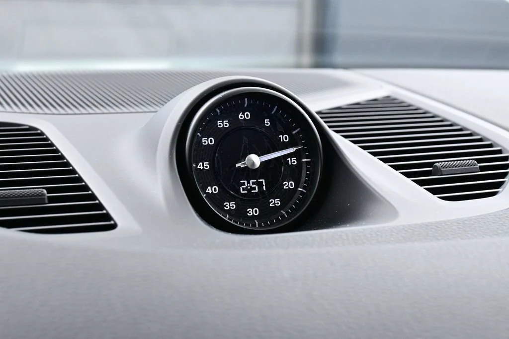 2025 Porsche Cayenne E-Hybrid Coupe interior, Black