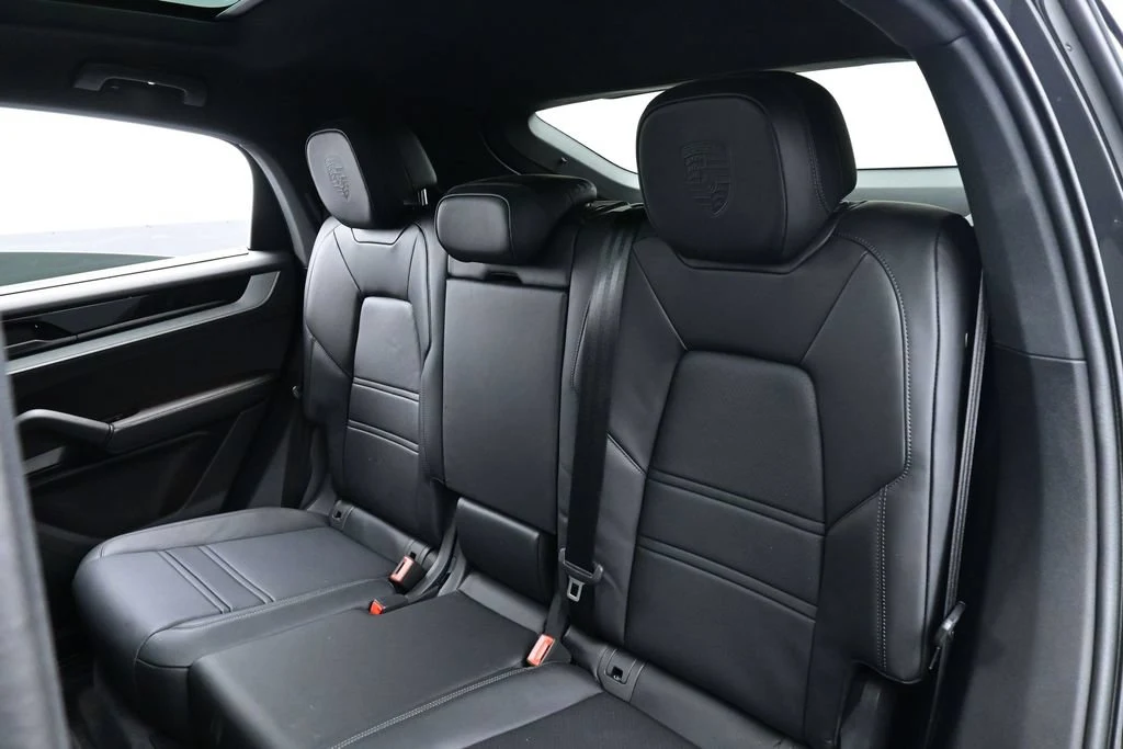 2025 Porsche Cayenne E-Hybrid Coupe interior, seats, Black
