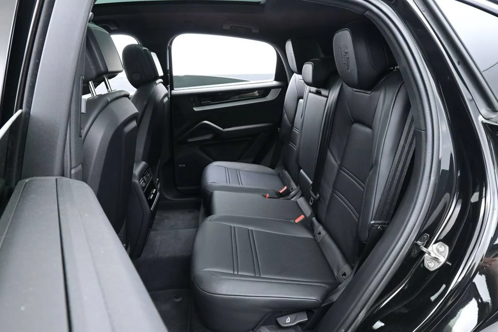 2025 Porsche Cayenne E-Hybrid Coupe interior, seats, Black