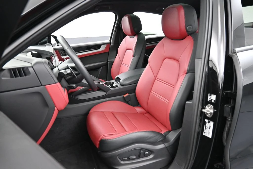 2026 Porsche Cayenne E-Hybrid Coupe interior, seats, Black/Bordeaux Red
