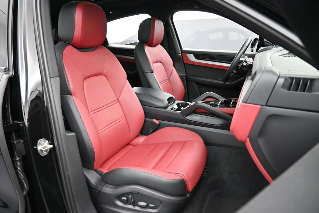 2026 Porsche Cayenne E-Hybrid Coupe interior, seats, Black/Bordeaux Red