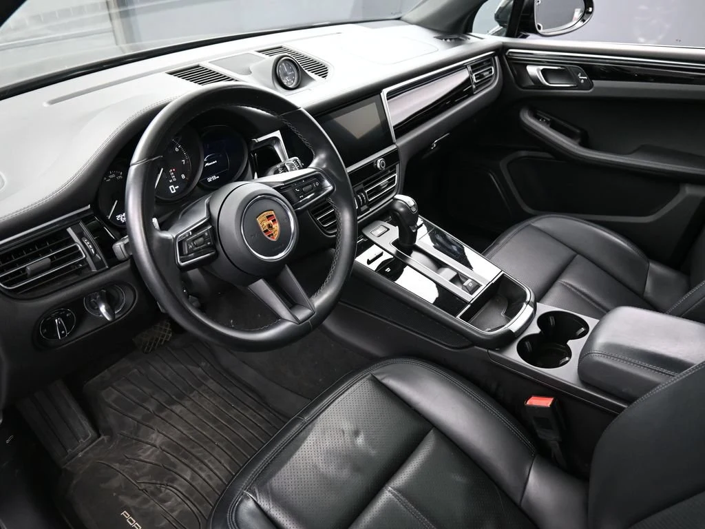 2023 Porsche Macan T interior, Black