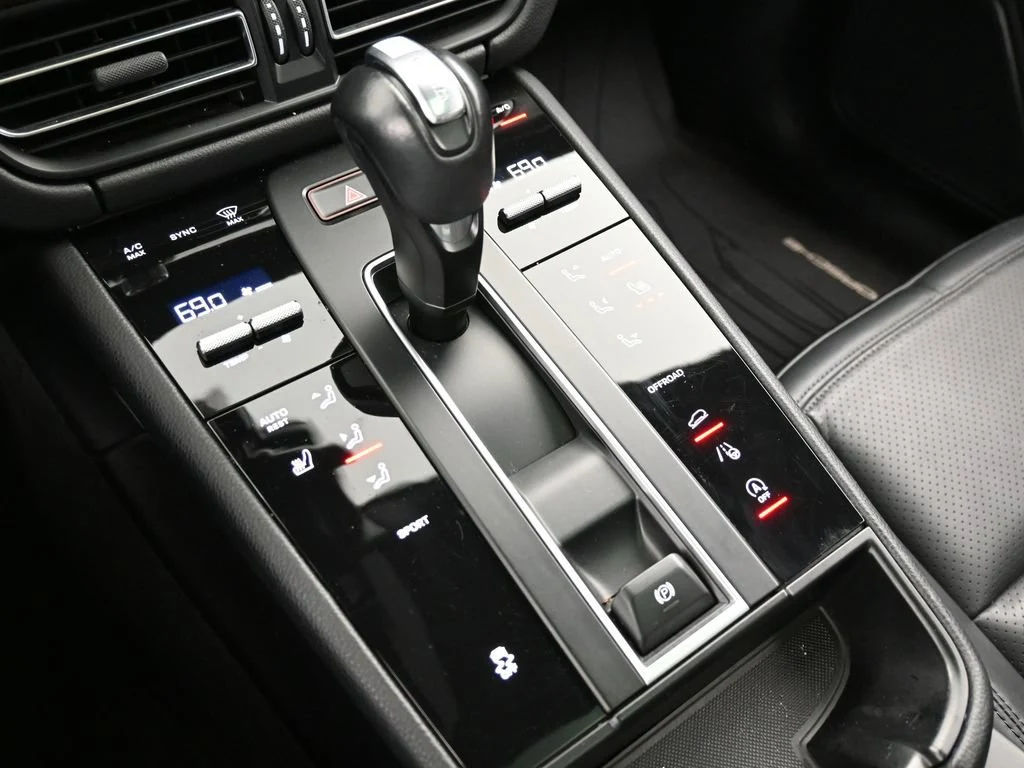 2023 Porsche Macan T interior, center console, Black