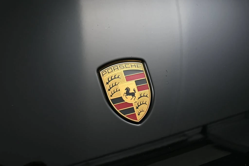 2023 Porsche Macan S, detail