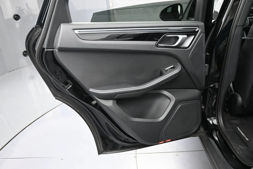 2023 Porsche Macan S interior, door panel, Black