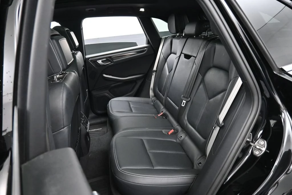 2023 Porsche Macan S interior, seats, Black