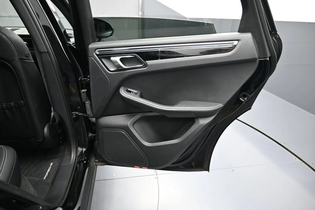 2023 Porsche Macan S interior, door panel, Black