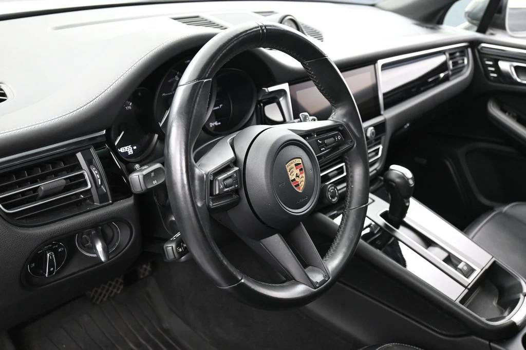 2023 Porsche Macan T interior, Black