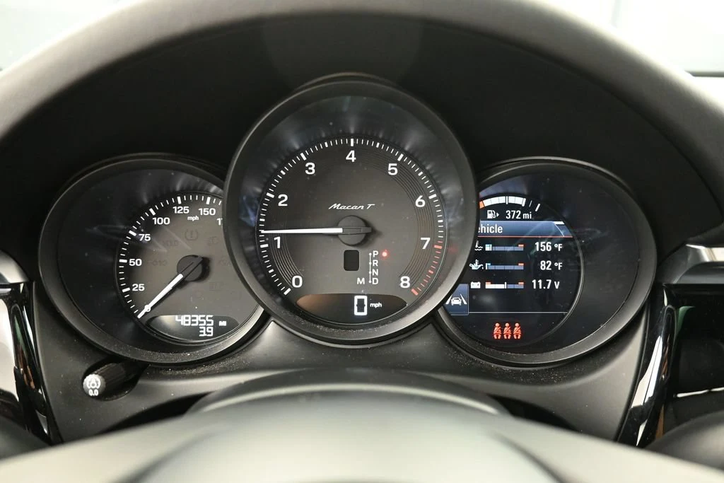 2023 Porsche Macan T interior, Black