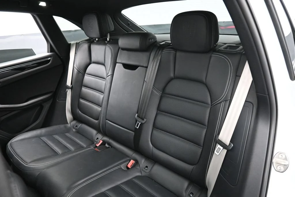 2023 Porsche Macan T interior, seats, Black