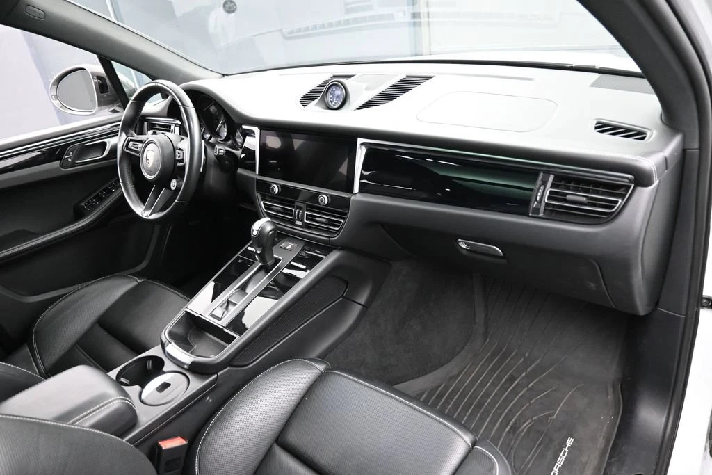 2023 Porsche Macan T interior, Black