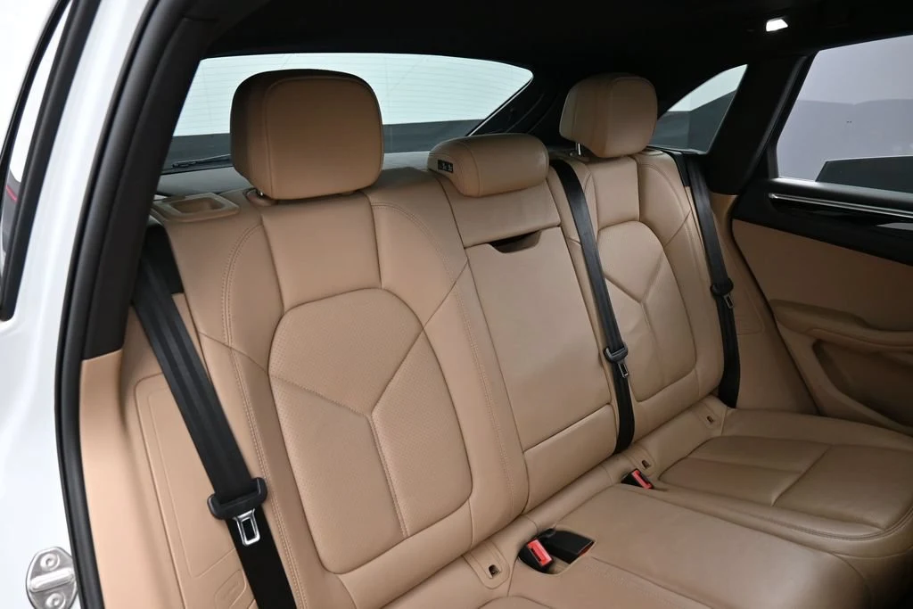 2023 Porsche Macan T interior, seats, Black/Mojave Beige