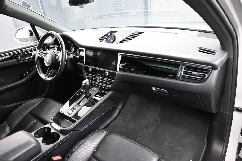 2023 Porsche Macan T interior, Black
