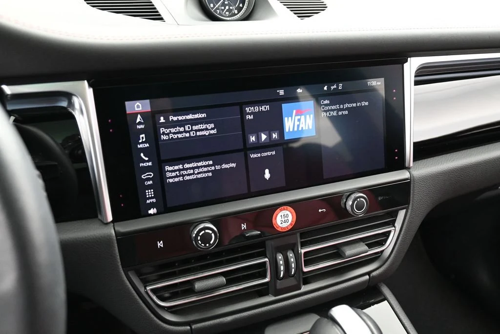2023 Porsche Macan T interior, Black/Bordeaux Red