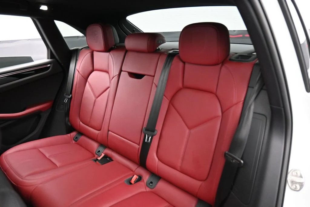 2023 Porsche Macan T interior, seats, Black/Bordeaux Red