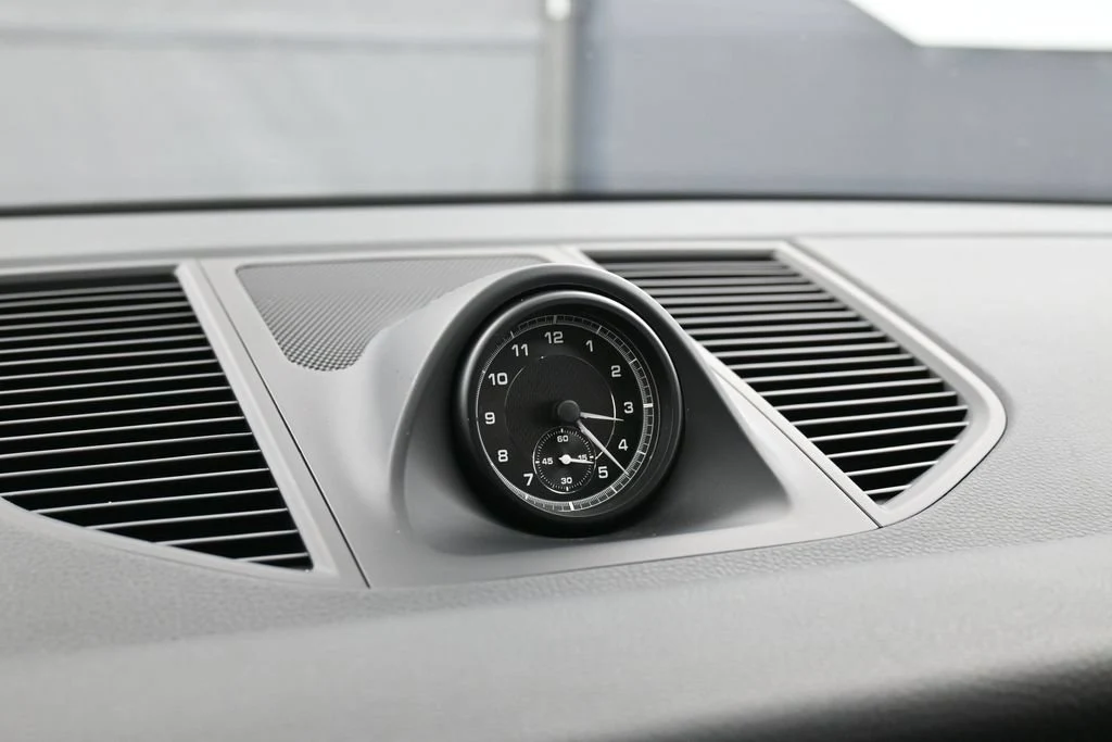 2024 Porsche Macan interior, Black