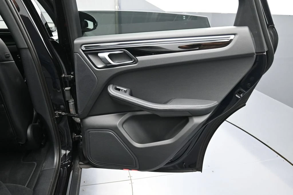 2024 Porsche Macan interior, door panel, Black