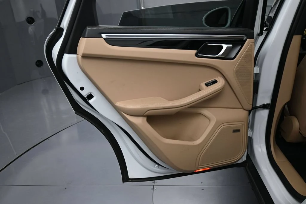 2024 Porsche Macan S interior, door panel, Black/Mojave Beige