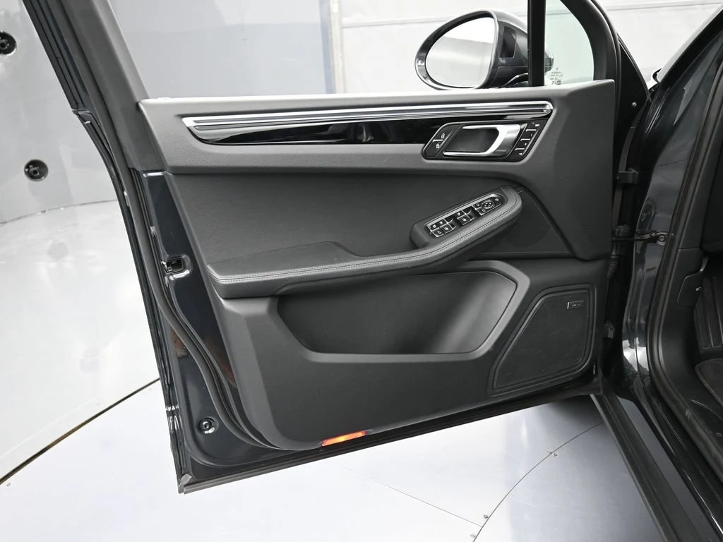 2025 Porsche Macan interior, door panel, Black