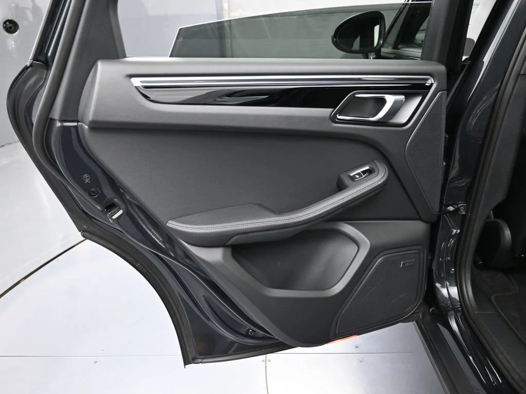 2025 Porsche Macan interior, door panel, Black