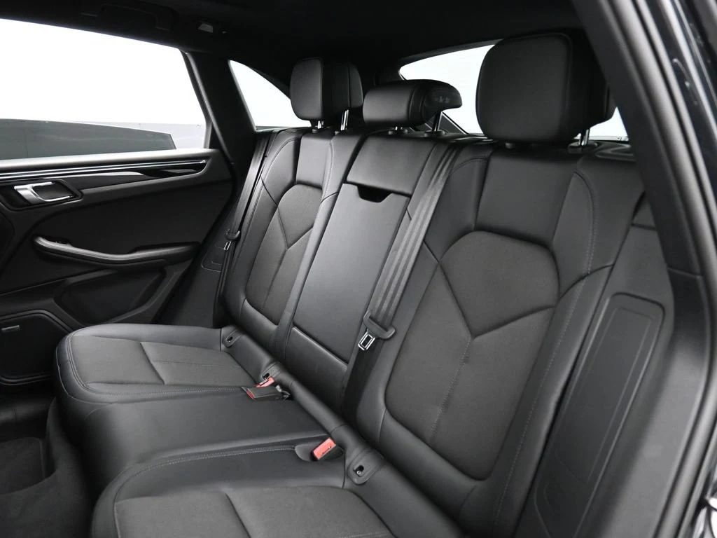 2025 Porsche Macan interior, seats, Black