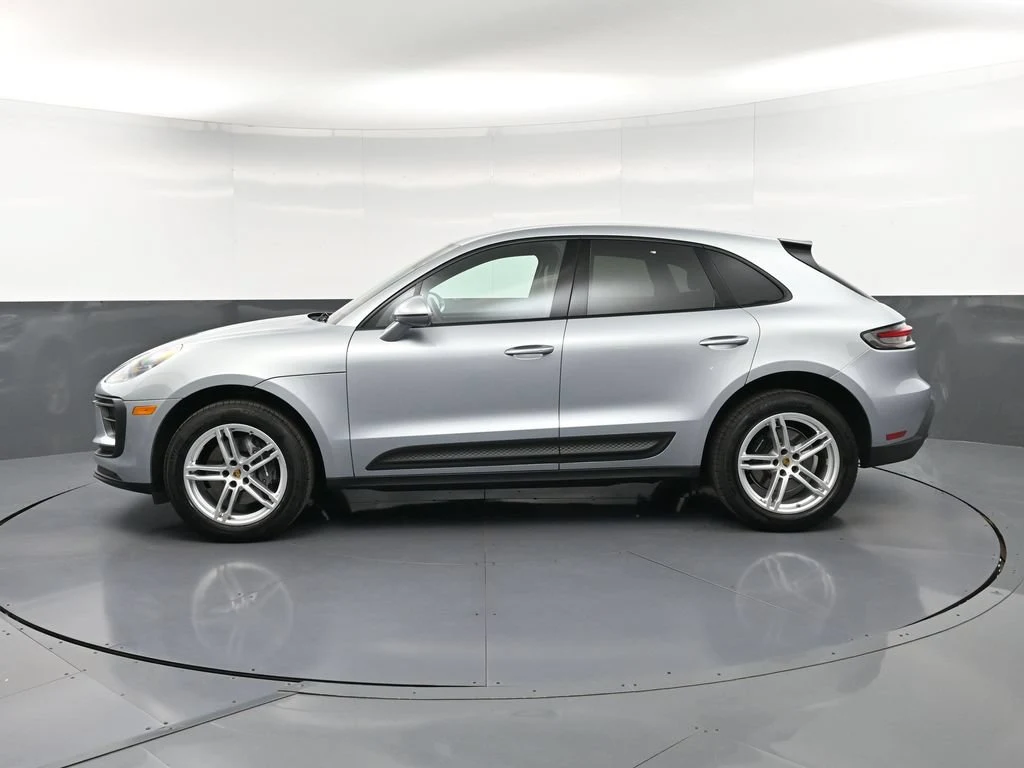 2025 Porsche Macan, side profile, Silver