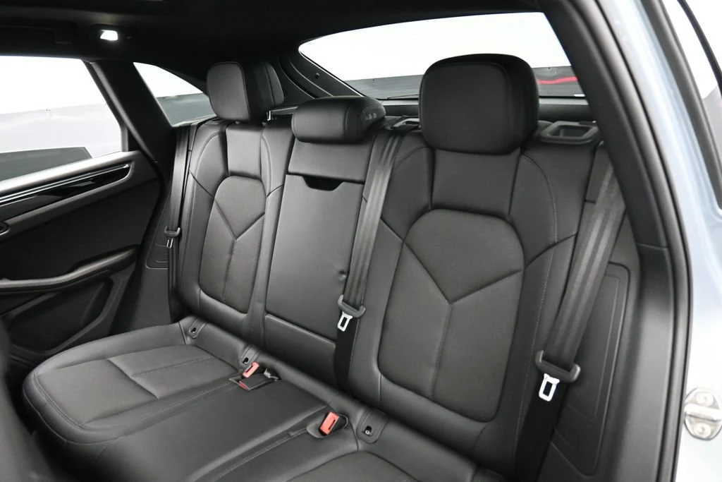 2025 Porsche Macan interior, seats, Black