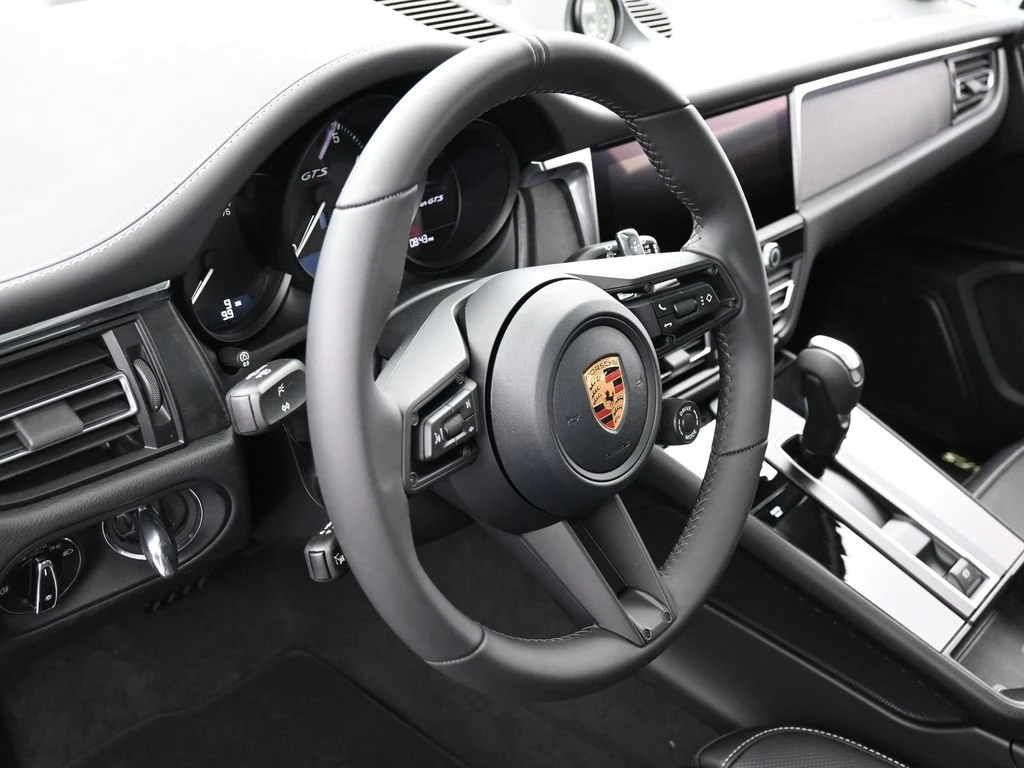 2026 Porsche Macan GTS interior, Black