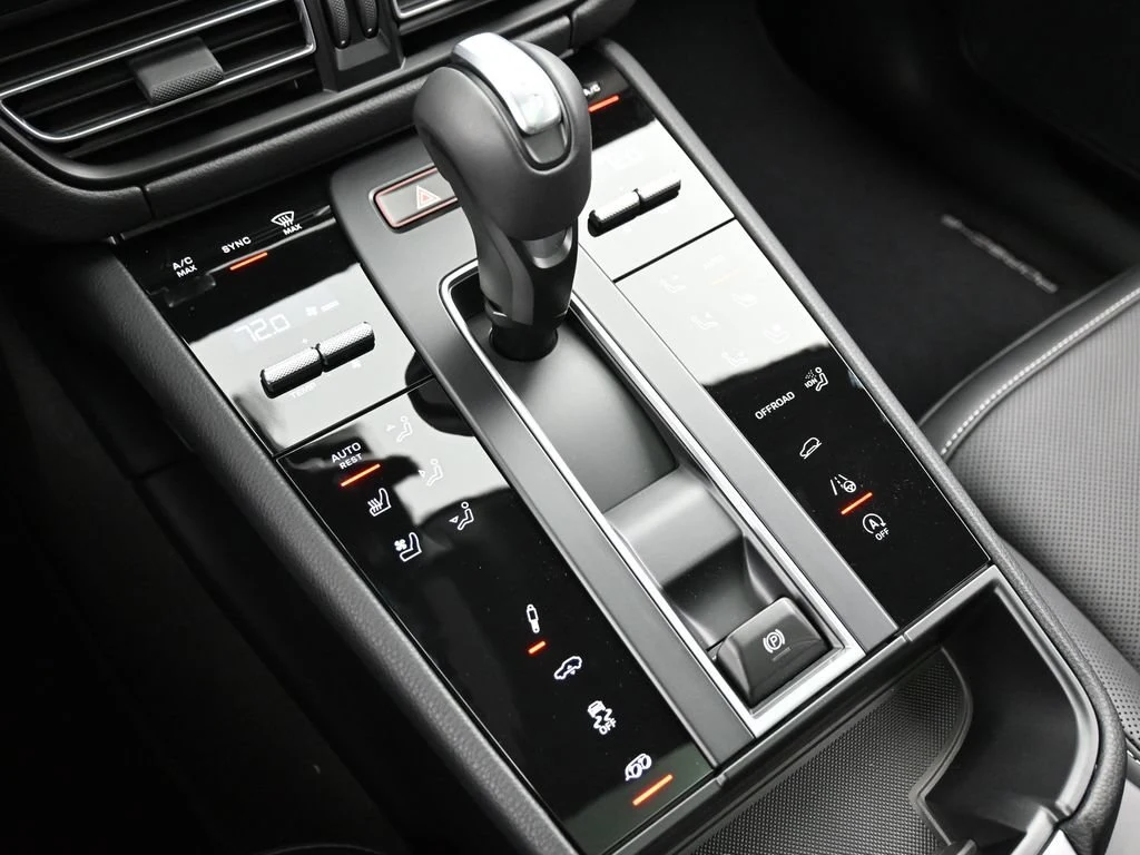 2026 Porsche Macan GTS interior, center console, Black