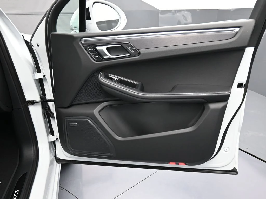 2026 Porsche Macan GTS interior, door panel, Black