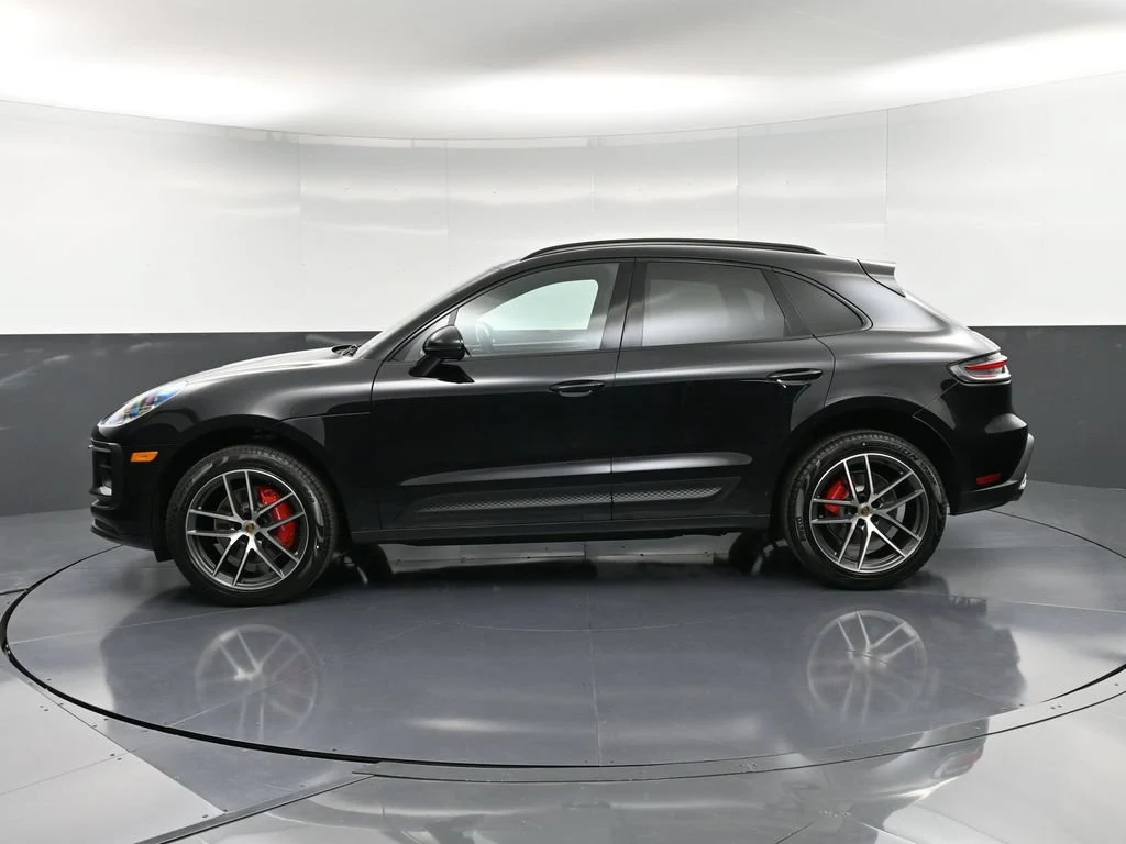 2026 Porsche Macan S, side profile, Black
