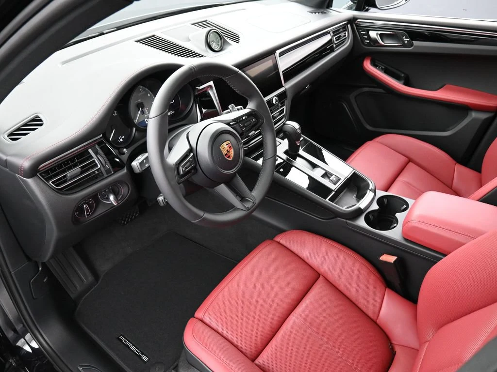 2026 Porsche Macan S interior, Black/Bordeaux Red