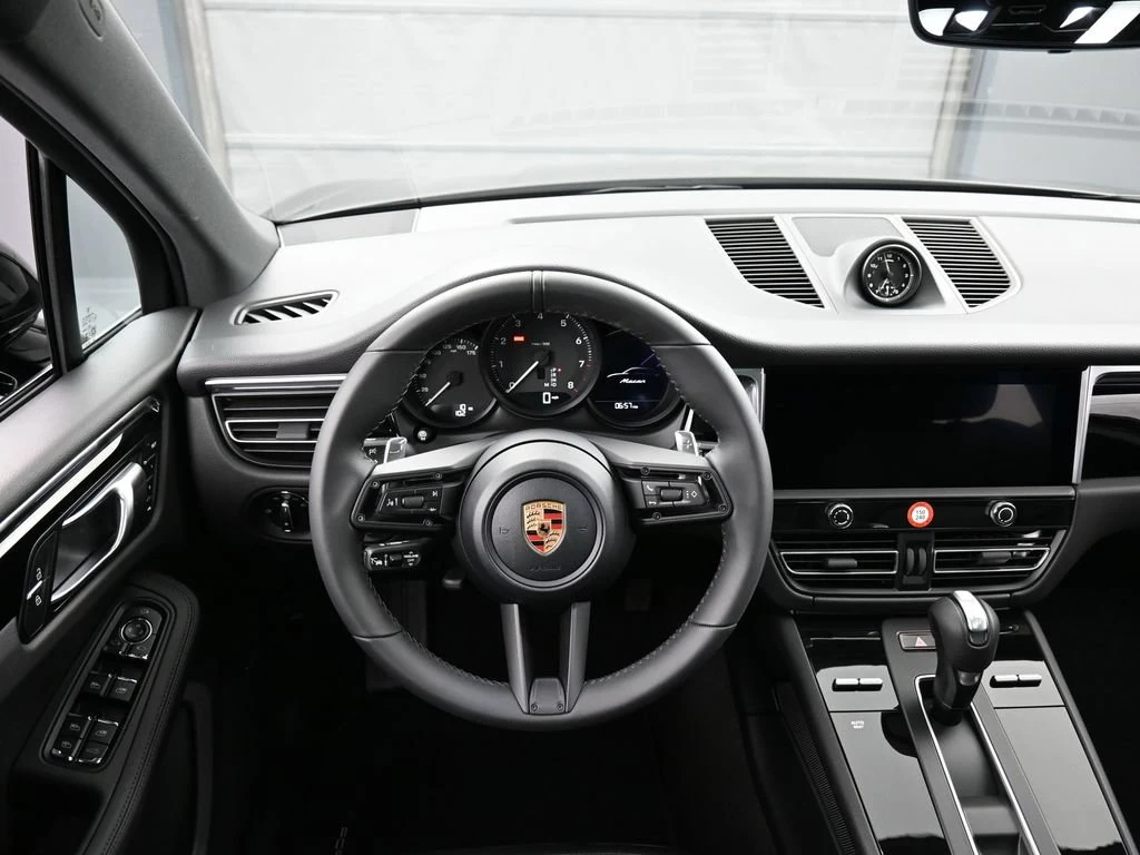 2026 Porsche Macan interior, dashboard, Black