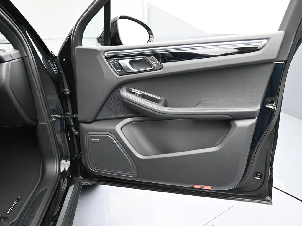 2026 Porsche Macan interior, door panel, Black