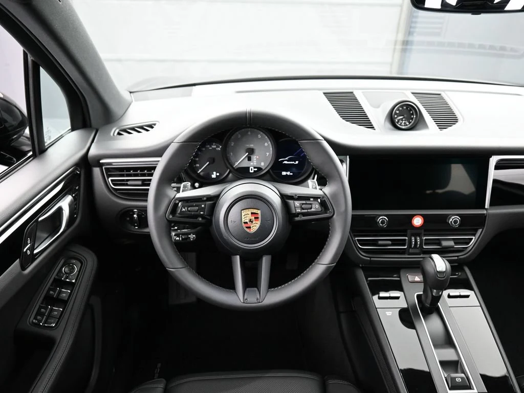 2026 Porsche Macan S interior, dashboard, Black