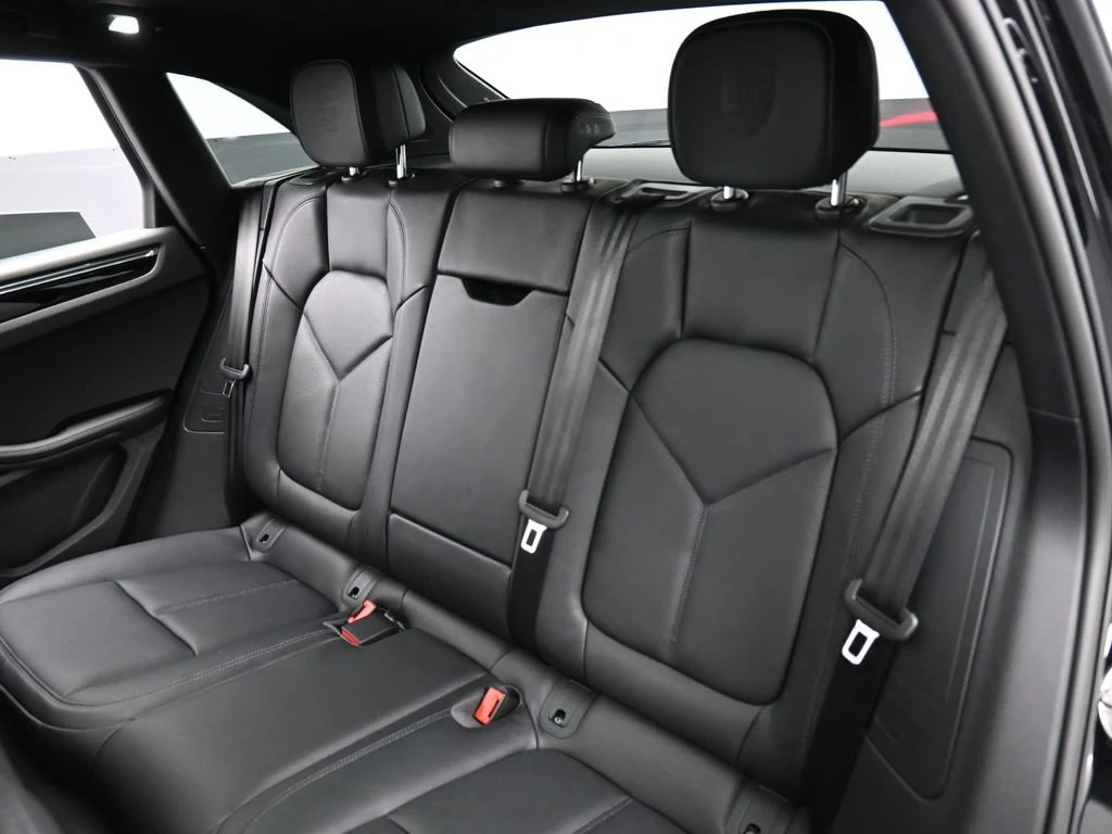 2026 Porsche Macan S interior, seats, Black