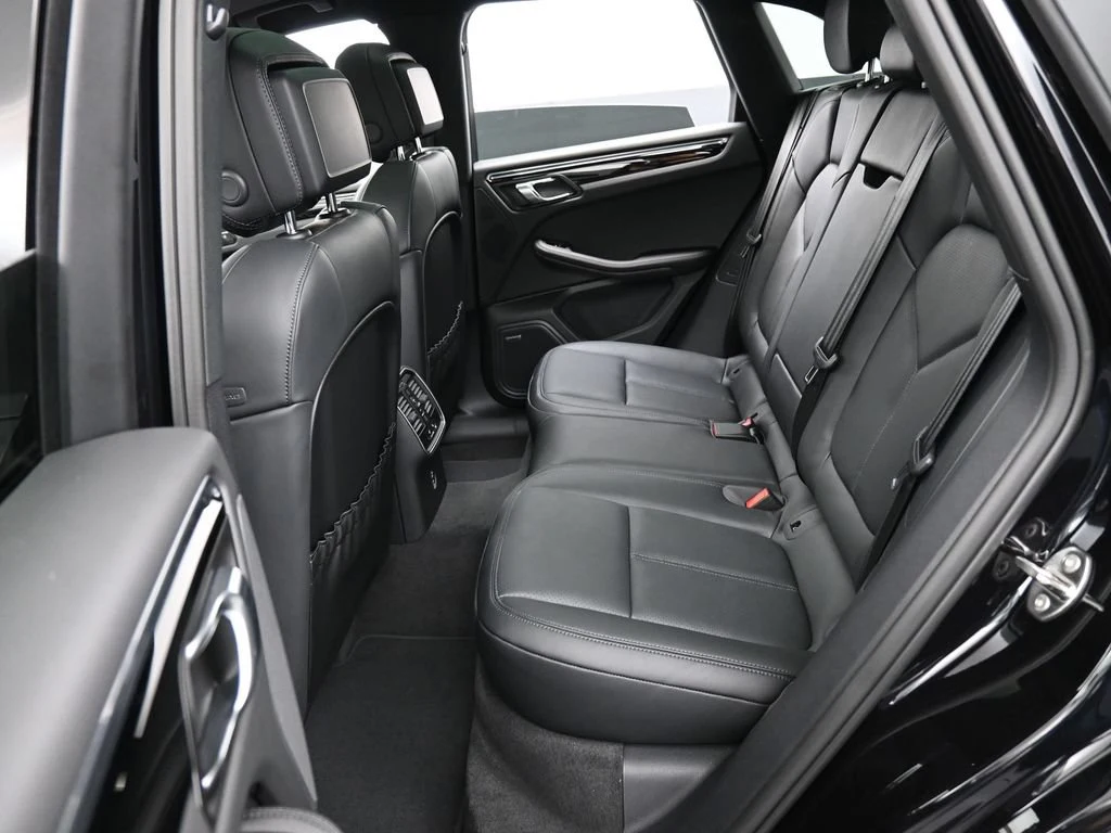 2026 Porsche Macan S interior, seats, Black