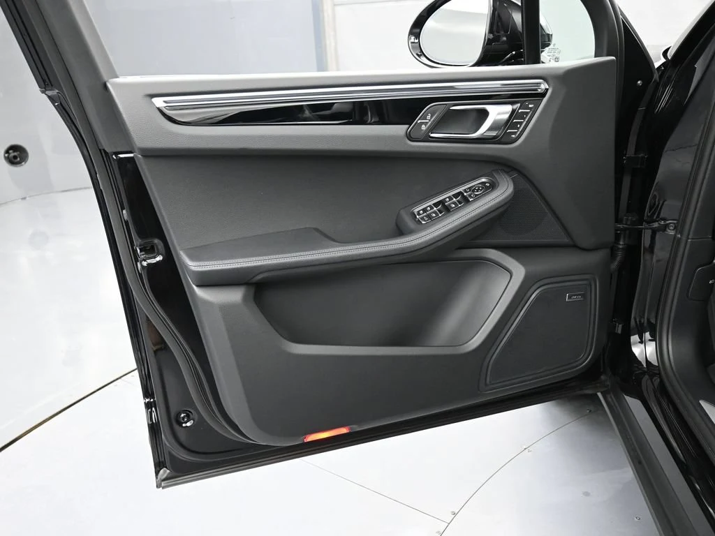 2026 Porsche Macan S interior, door panel, Black