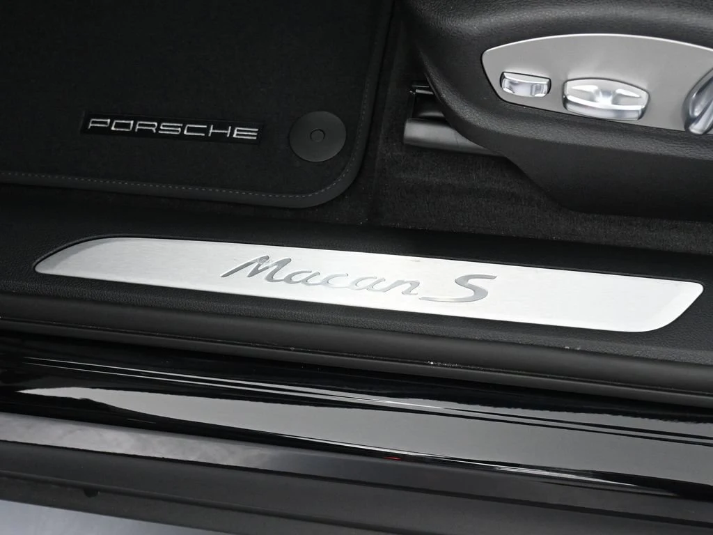 2026 Porsche Macan S interior, door sill, Black