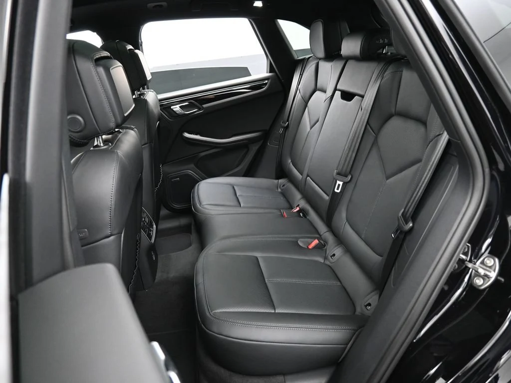 2026 Porsche Macan S interior, seats, Black