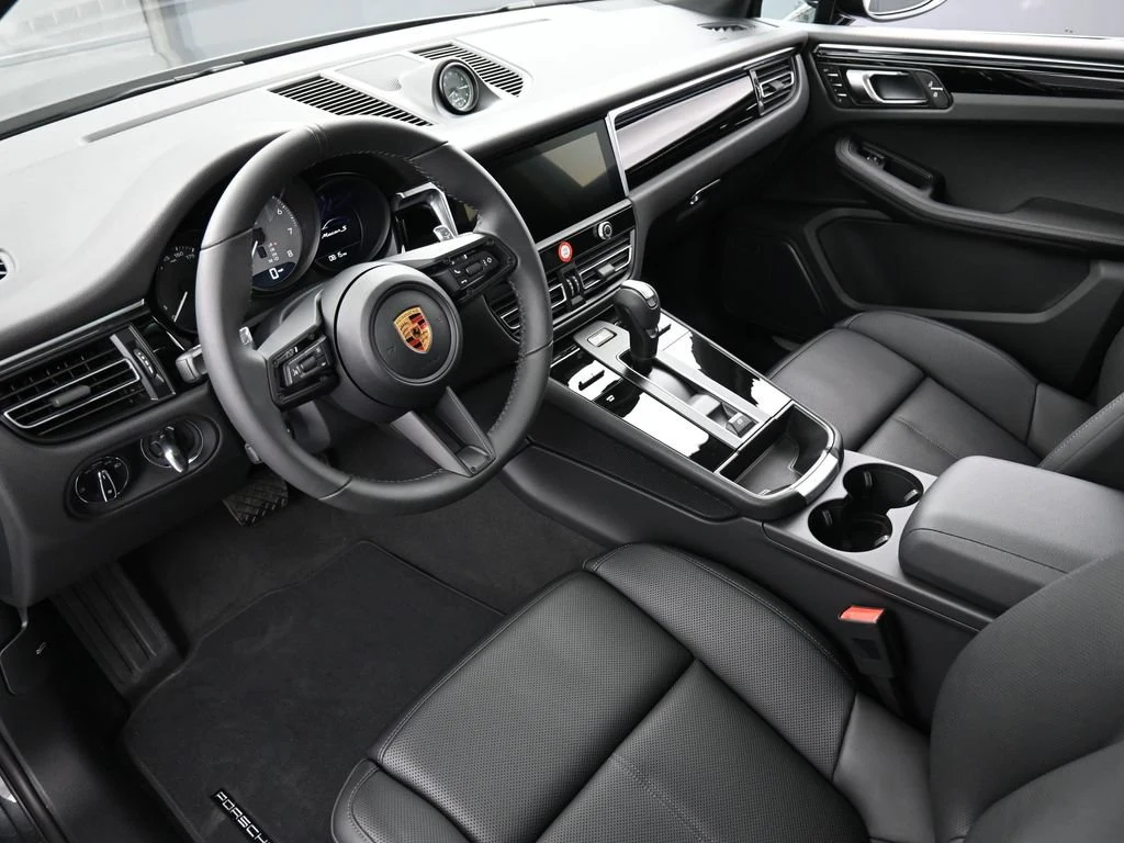 2026 Porsche Macan S interior, Black