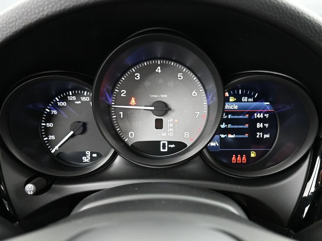 2026 Porsche Macan S interior, Black