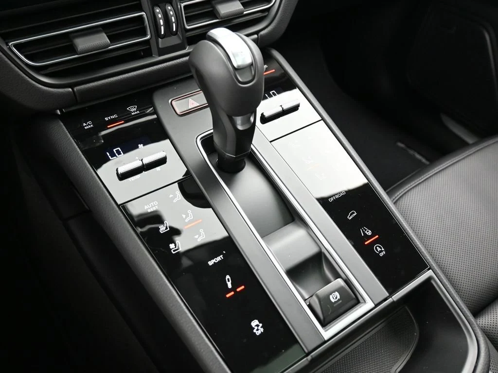 2026 Porsche Macan S interior, center console, Black