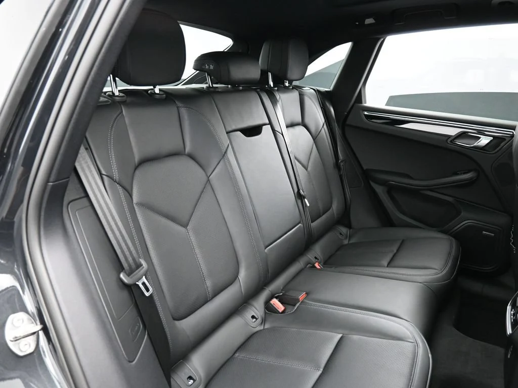 2026 Porsche Macan S interior, seats, Black