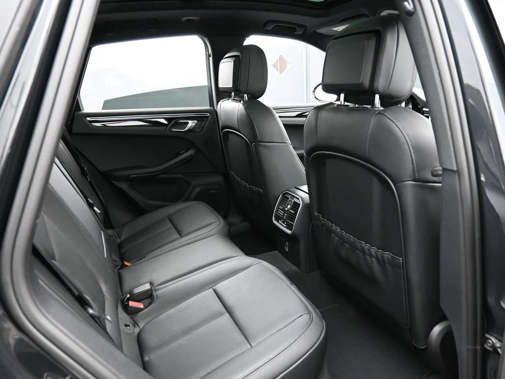 2026 Porsche Macan S interior, seats, Black